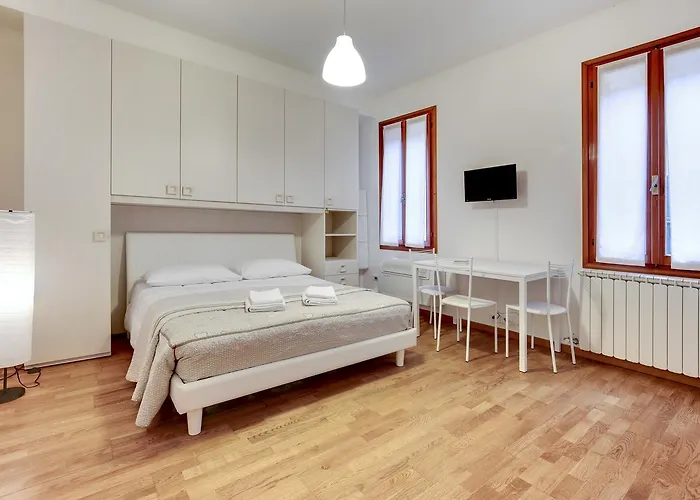 Sweet Apartment *